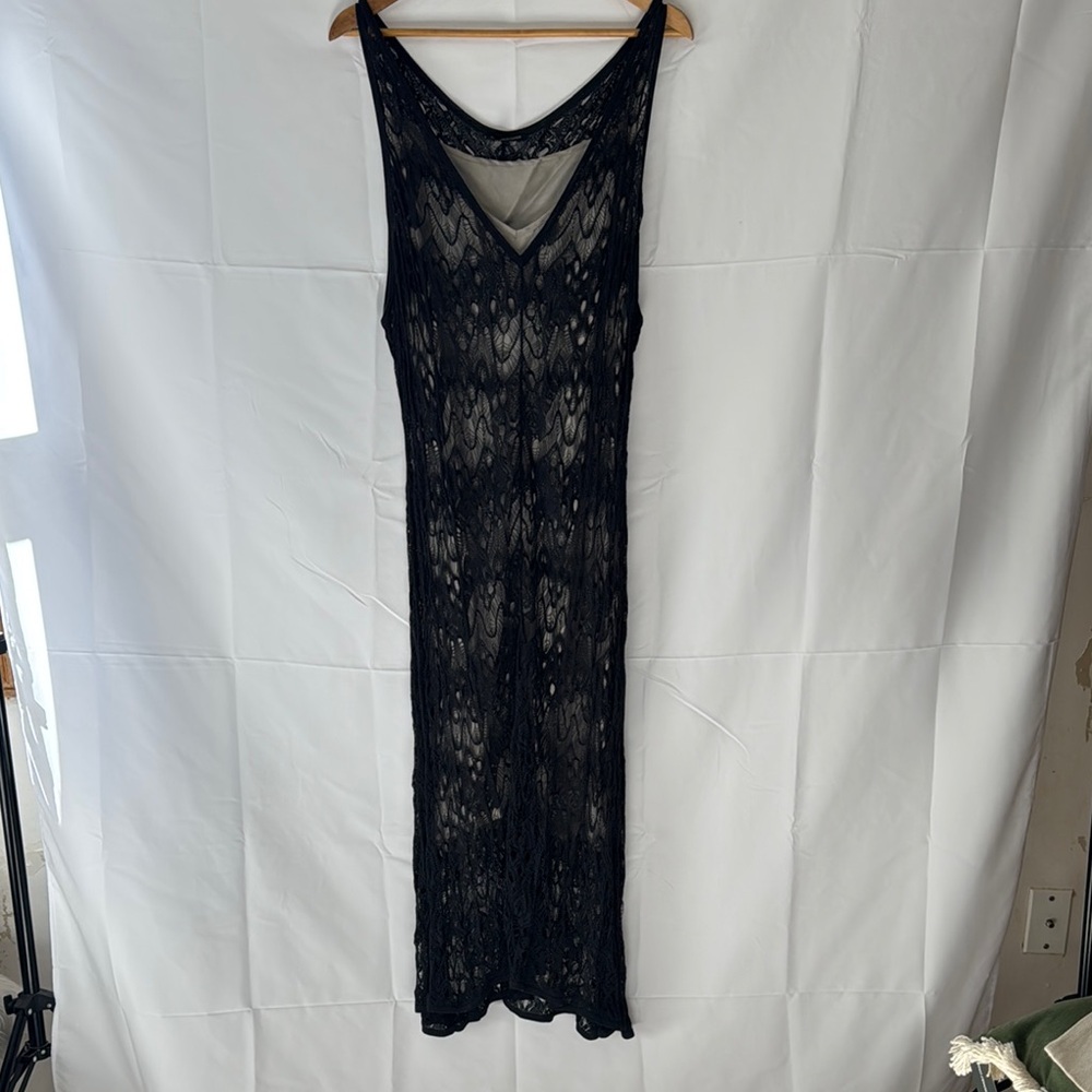 Black Lace Sleeveless Dress